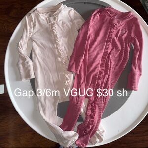 GAP Ribbed Baby Ruffle Sleepers in Pink and Cream